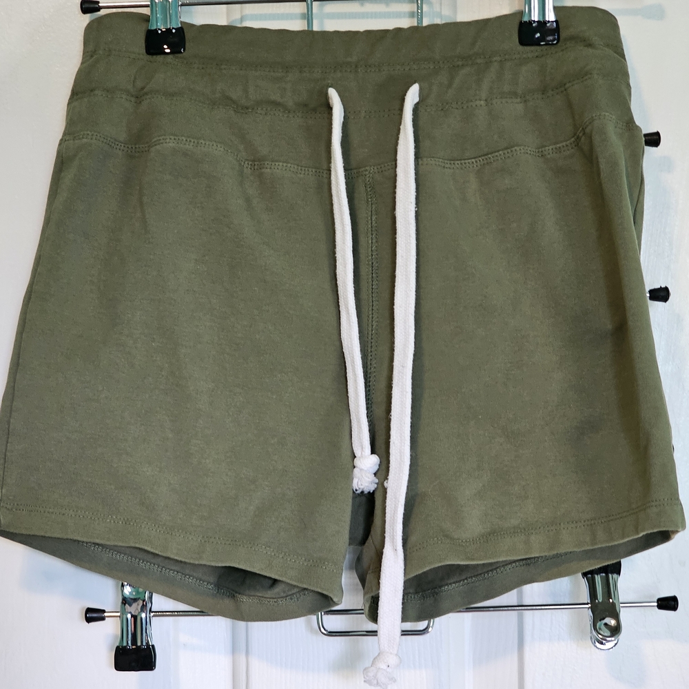 Urban Rebel Olive Green Athletic Shorts Junior Sz L